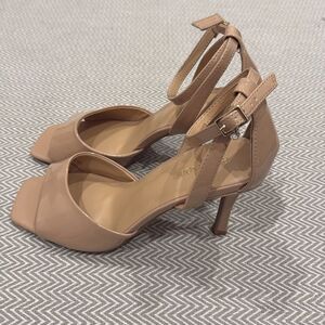 Thalia Sodi Delanie Ankle Strap Heels Size 9